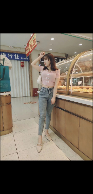 新区 东风家园 小姐姐